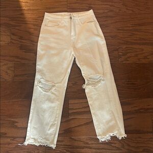 Vestique Women's Straight Leg Distressed Cream Jeans